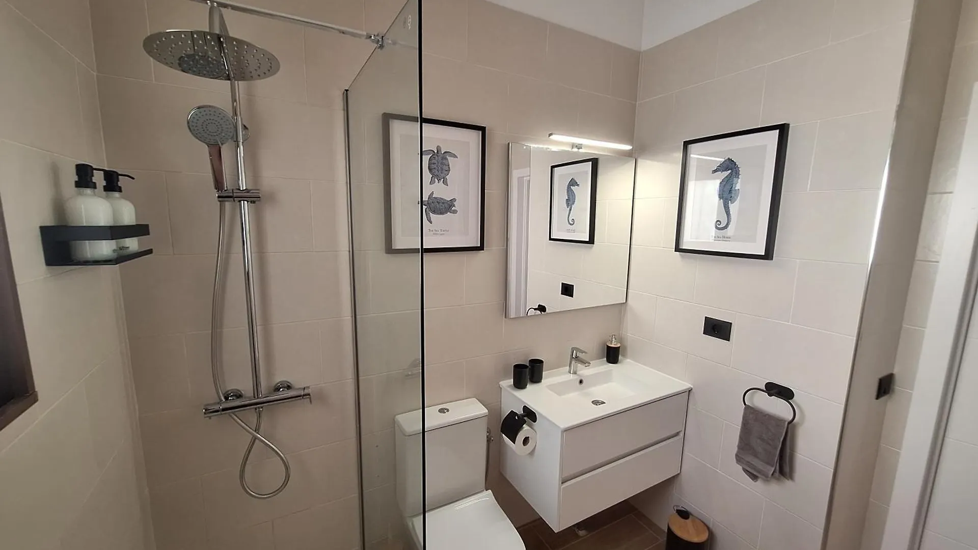 Castle Harbour Atico Duplex 3 Dormitorios 2 Banos Balcon Vista Mar Лос Кристианос Испания